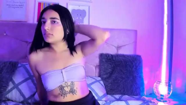 Image 7 of anthonella_27 Stream on Chaturbate on 15 months ago