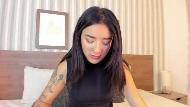 Image 11 of anthonella_27 Stream on Chaturbate on 15 months ago