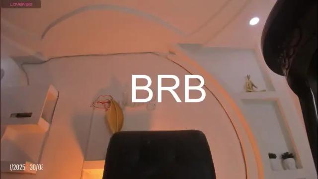 Image 4 of anthonella_browm Stream on Chaturbate on 2 months ago