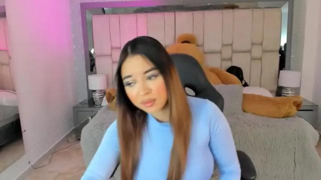 Image 6 of anthonellasweet_ Stream on Chaturbate on 13 months ago