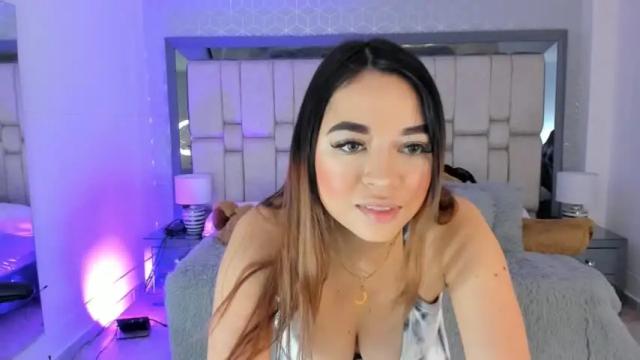 Image 2 of anthonellasweet_ Stream on Chaturbate on 13 months ago