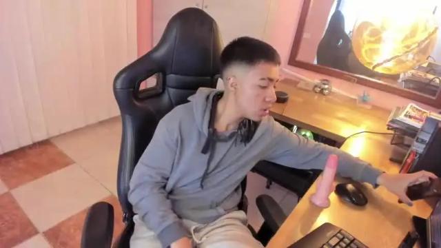 Image 12 of anthony_brownn Stream on Chaturbate on 17 months ago