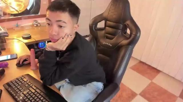 Image 10 of anthony_brownn Stream on Chaturbate on 17 months ago