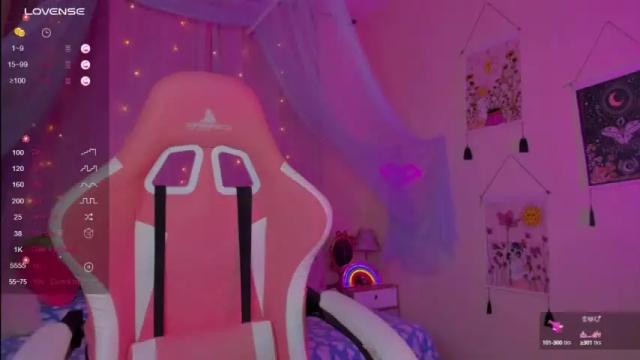 Image 10 of antoinette__ Stream on Chaturbate on 13 months ago