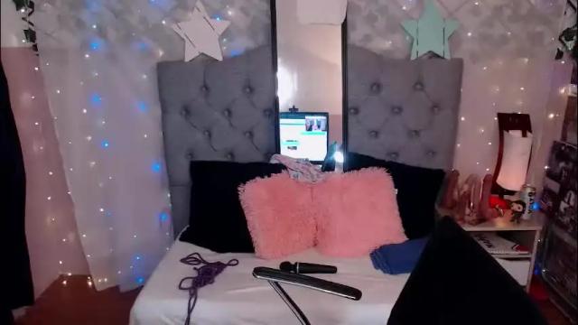 Image 7 of antolyh_c Stream on Chaturbate on 3 days ago