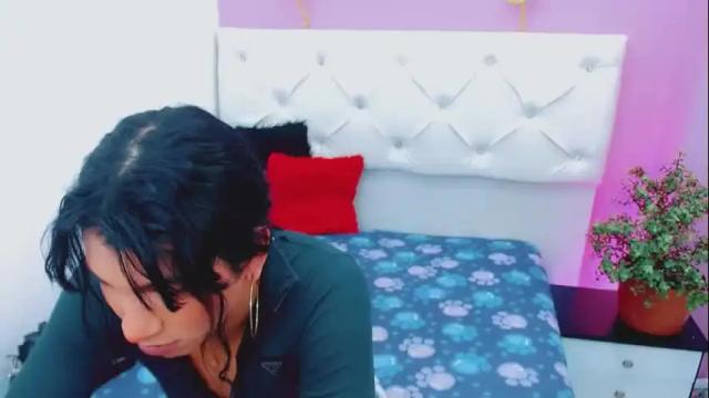 Image 2 of antonela_xx3 Stream on Chaturbate on 1 month ago