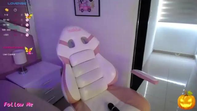 Image 8 of antonelaa___ Stream on Chaturbate on 18 months ago