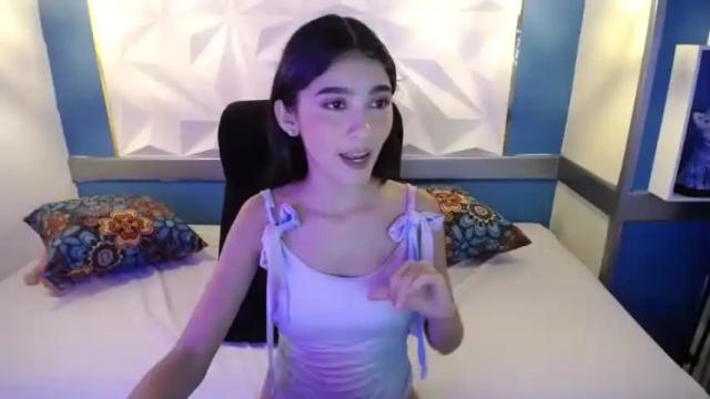 Image 7 of antonella11_ Stream on Chaturbate on 23 months ago