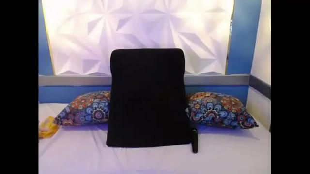 Image 7 of antonella11_ Stream on Chaturbate on 23 months ago