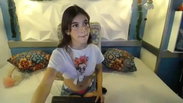 Image 8 of antonella11_ Stream on Chaturbate on 22 months ago
