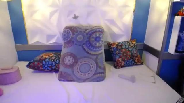 Image 8 of antonella11_ Stream on Chaturbate on 21 months ago