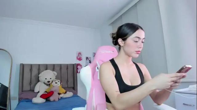 Image 7 of antonella_28_ Stream on Chaturbate on 4 months ago