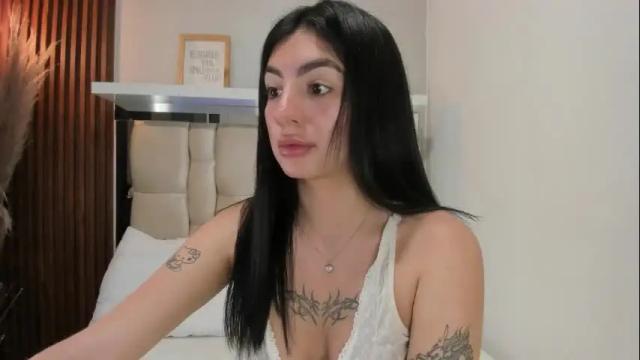 Image 11 of antonella__rouse Stream on Chaturbate on 4 days ago