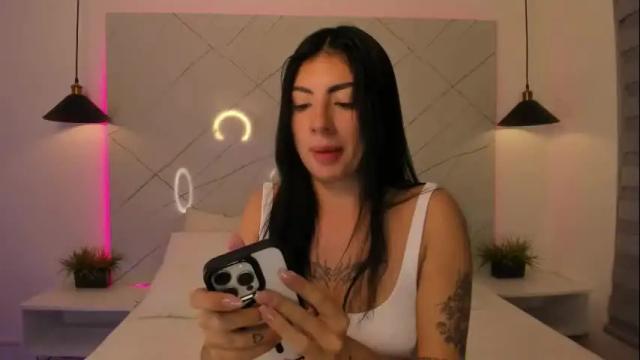 Image 7 of antonella__rouse Stream on Chaturbate on 1 month ago