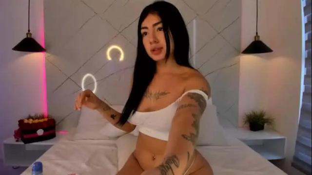 Image 3 of antonella__rouse Stream on Chaturbate on 7 days ago