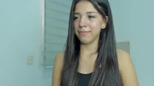 Image 10 of antonella_babe Stream on Chaturbate on 15 months ago