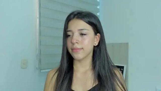 Image 11 of antonella_babe Stream on Chaturbate on 15 months ago