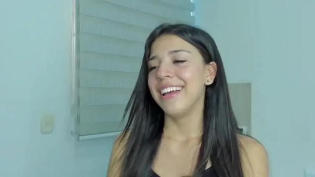 Image 12 of antonella_babe Stream on Chaturbate on 15 months ago