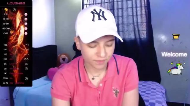 Image 10 of antonella_cruz02 Stream on Chaturbate on 16 months ago