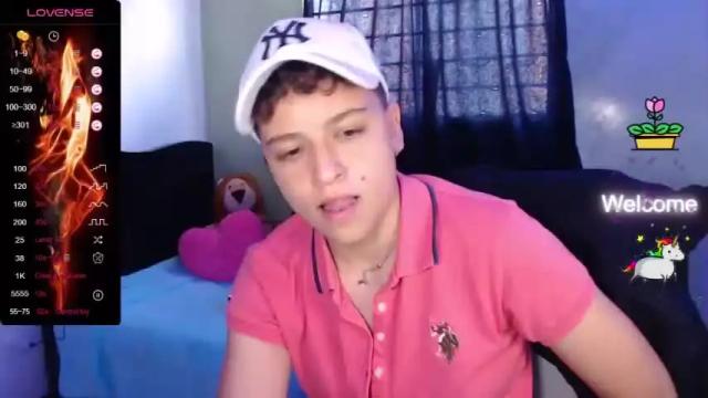 Image 4 of antonella_cruz02 Stream on Chaturbate on 16 months ago