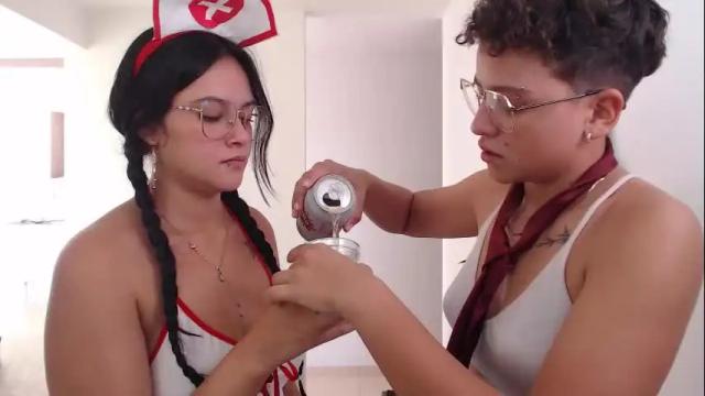 Image 7 of antonella_cruz02 Stream on Chaturbate on 15 days ago