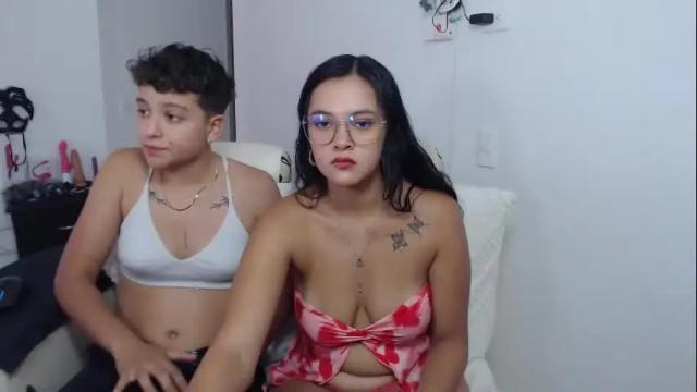 Image 6 of antonella_cruz02 Stream on Chaturbate on 13 days ago