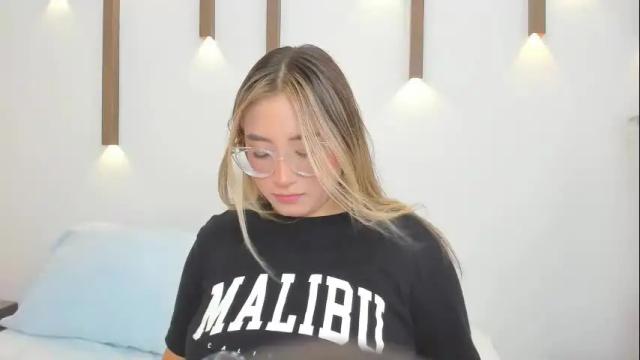 Image 7 of antonella_cutie_ Stream on Chaturbate on 1 month ago