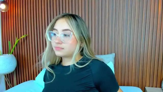 Image 10 of antonella_cutie_ Stream on Chaturbate on 1 month ago