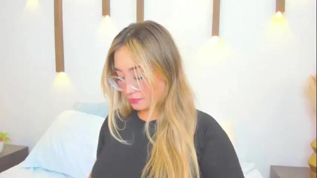 Image 12 of antonella_cutie_ Stream on Chaturbate on 12 days ago