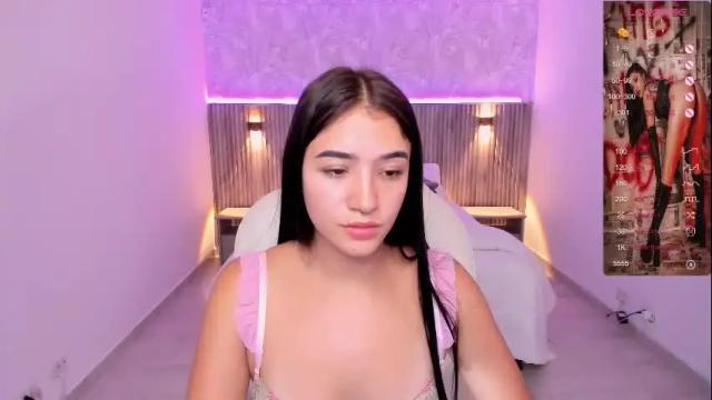 Image 4 of antonella_grayy Stream on Chaturbate on 6 days ago