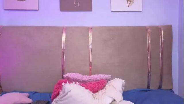 Image 7 of antonella_hotkiss Stream on Chaturbate on 3 months ago