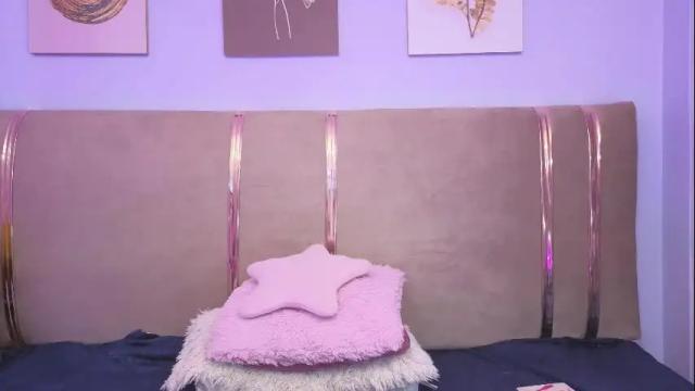 Image 7 of antonella_hotkiss Stream on Chaturbate on 3 months ago
