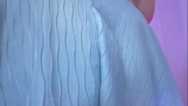 Image 2 of antonella_hotkiss Stream on Chaturbate on 3 months ago