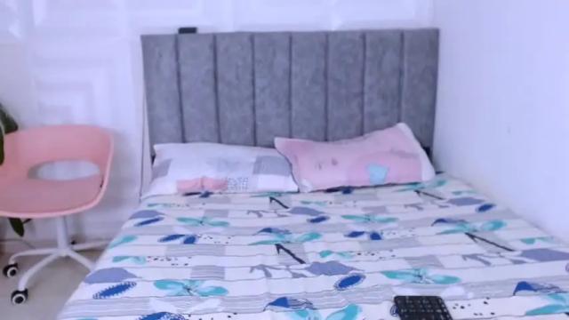 Image 10 of antonella_mcry Stream on Chaturbate on 13 months ago