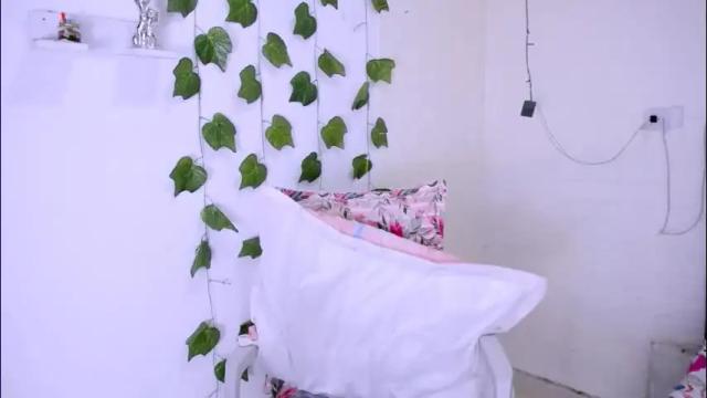 Image 4 of antonella_mcry Stream on Chaturbate on 1 month ago