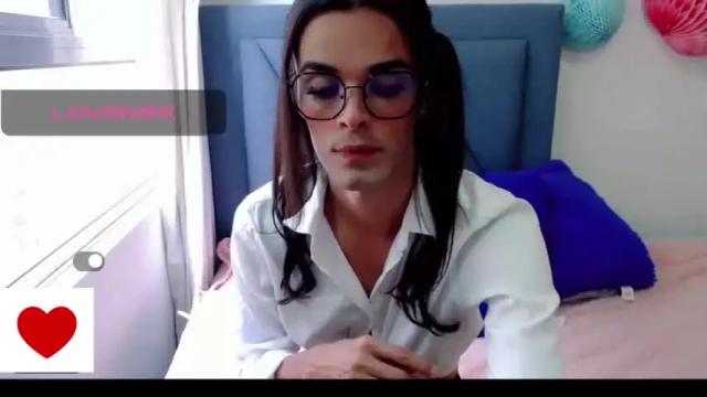Image 7 of antonella_montiel Stream on Chaturbate on 13 months ago