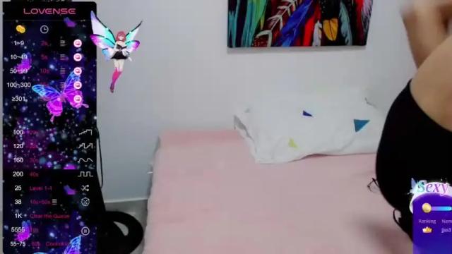 Image 6 of antonella_montiel Stream on Chaturbate on 15 months ago