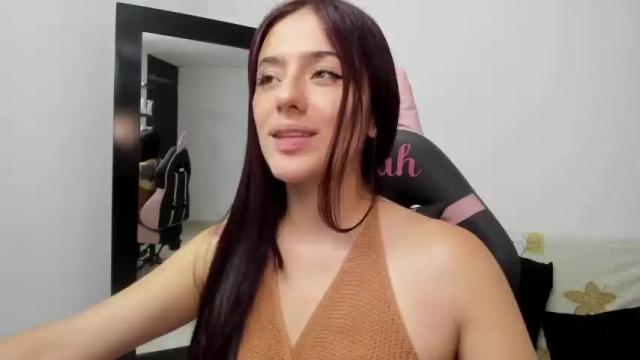 Image 7 of antonella_naughty1 Stream on Chaturbate on 15 months ago
