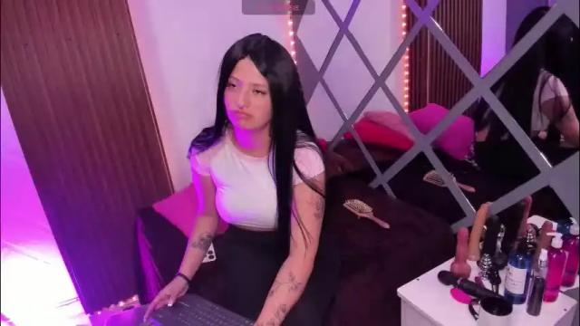 Image 6 of antonella_ponce Stream on Chaturbate on 2 months ago