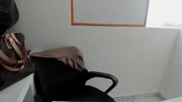 Image 10 of antonella_sweet3 Stream on Chaturbate on 17 months ago