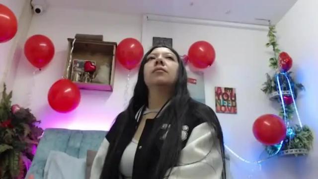 Image 2 of antonellaa_lux Stream on Chaturbate on 25 months ago
