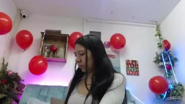 Image 3 of antonellaa_lux Stream on Chaturbate on 25 months ago