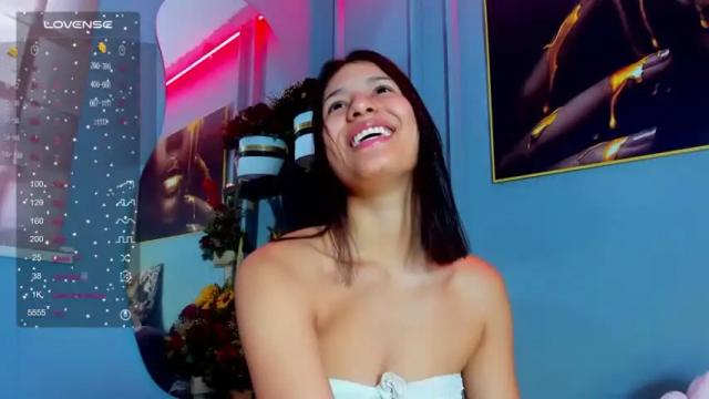 Image 12 of antonellabaker_ Stream on Chaturbate on 22 months ago