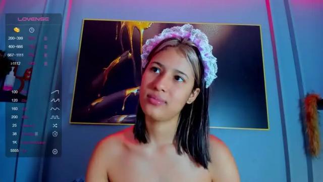 Image 4 of antonellabaker_ Stream on Chaturbate on 22 months ago
