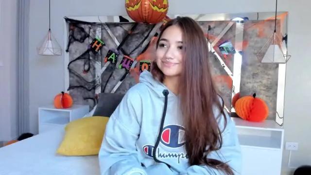 Image 12 of antonellaevans__ Stream on Chaturbate on 20 months ago