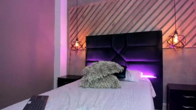 Image 12 of antonellaevans__ Stream on Chaturbate on 19 months ago