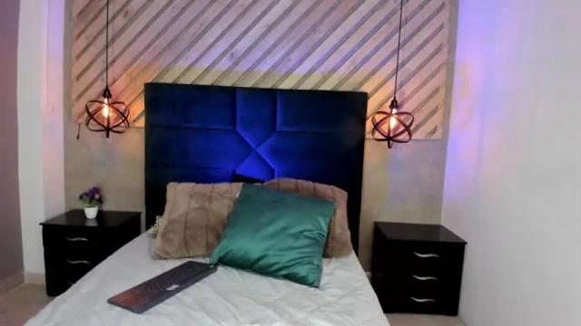 Image 10 of antonellaevans__ Stream on Chaturbate on 18 months ago