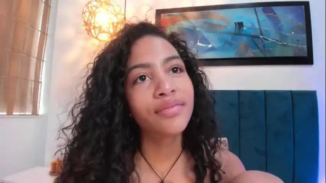 Image 8 of antonellahall_ Stream on Chaturbate on 1 month ago