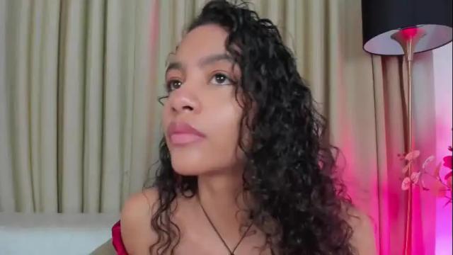 Image 3 of antonellahall_ Stream on Chaturbate on 1 month ago