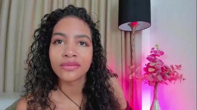 Image 7 of antonellahall_ Stream on Chaturbate on 1 month ago